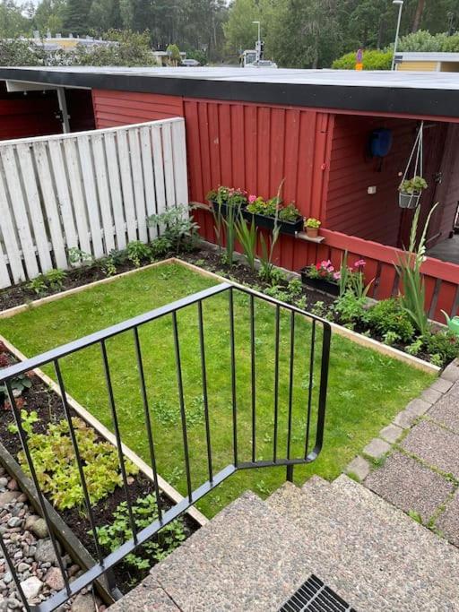 Cozy Villa Between Airport&Center - Up To 8 Person Stockholm Exterior photo